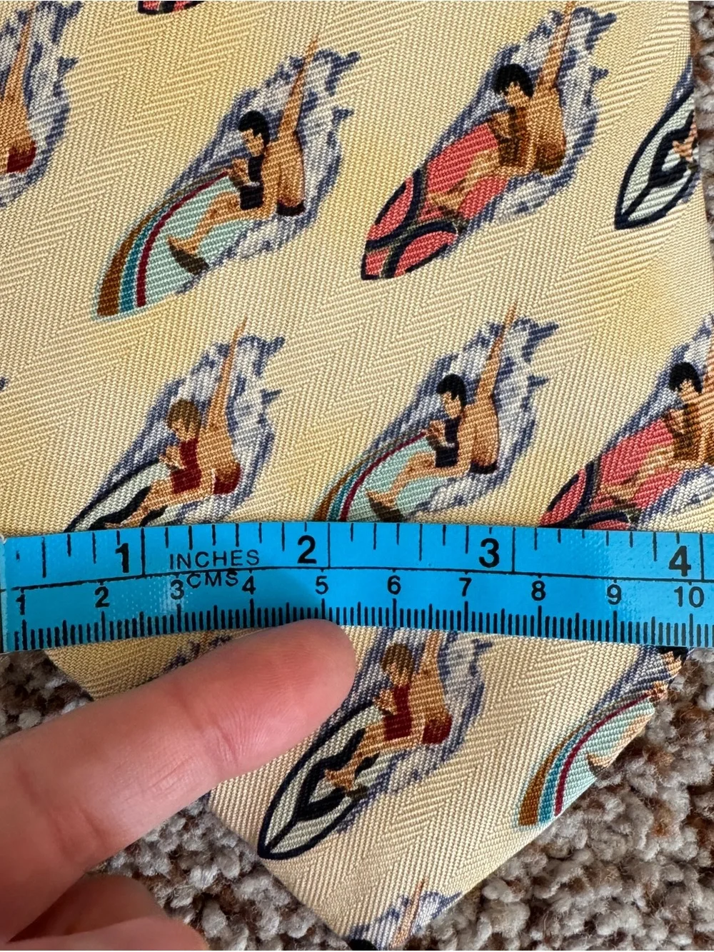 Tommy Bahama Silk Tie Surfer Surfboard Beach Hawaiian Novelty Tan Wide USA